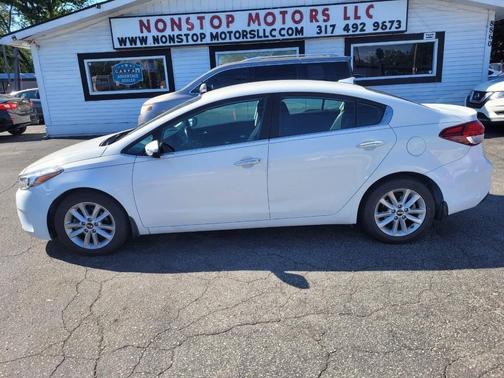 Clear White 2017 Kia Forte S