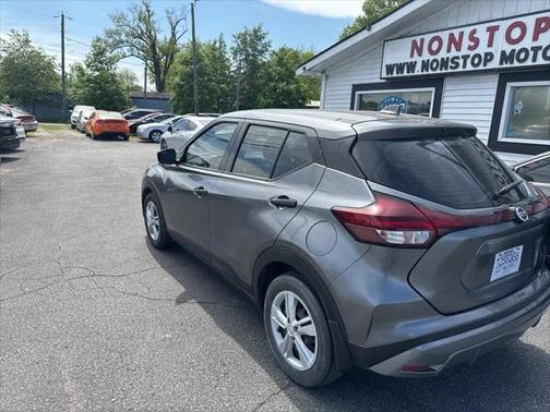 2021 Nissan Kicks S