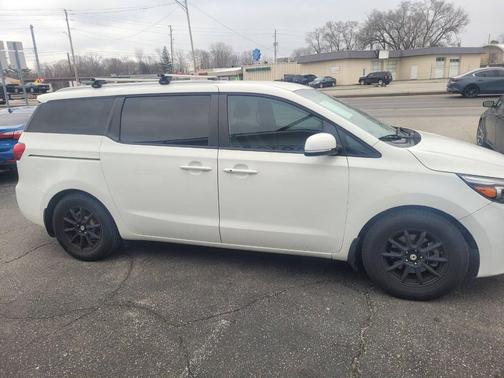 2016 Kia Sedona LX