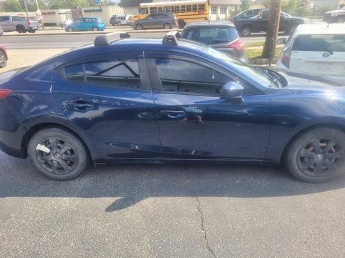 2016 Mazda Mazda3 i Sport