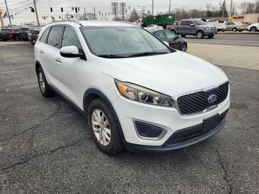 2016 Kia Sorento LX