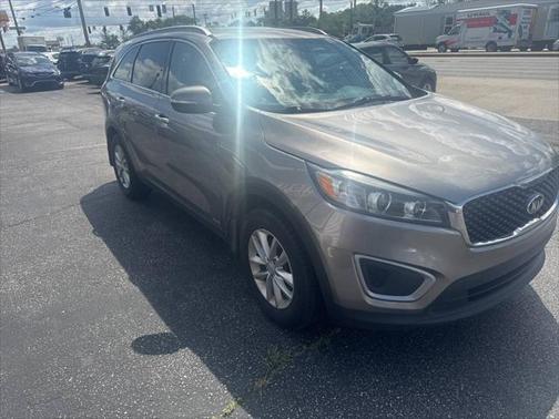 2018 Kia Sorento LX