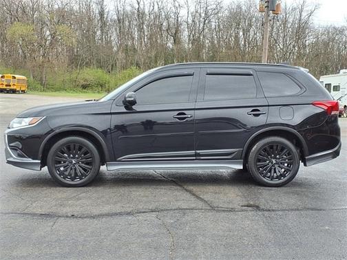 2020 Mitsubishi Outlander ES