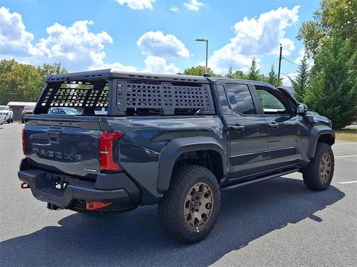 2025 Toyota Tacoma Hybrid Trailhunter