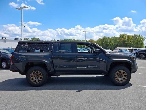 2025 Toyota Tacoma Hybrid Trailhunter