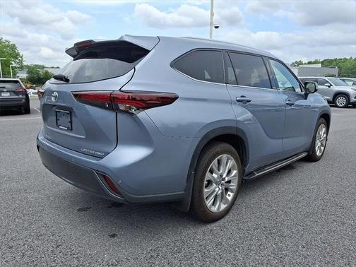 2024 Toyota Highlander Limited