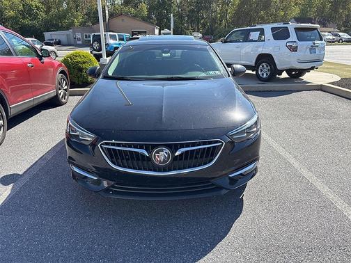 2019 Buick Regal Sportback AWD Essence