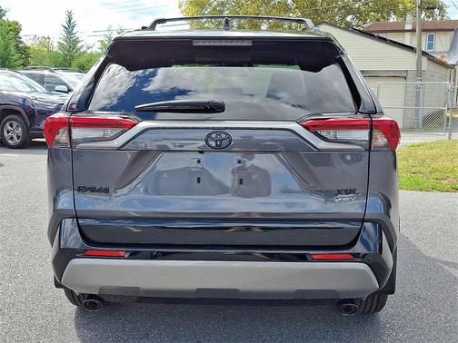 2025 Toyota RAV4 Hybrid SE