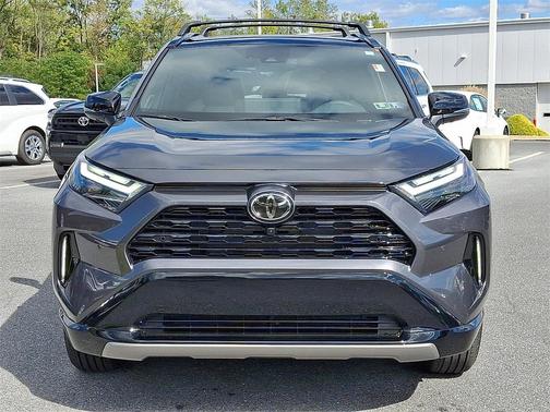 2025 Toyota RAV4 Hybrid SE