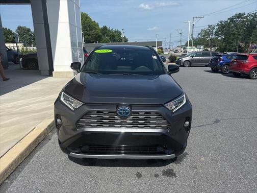 2021 Toyota RAV4 Hybrid SE