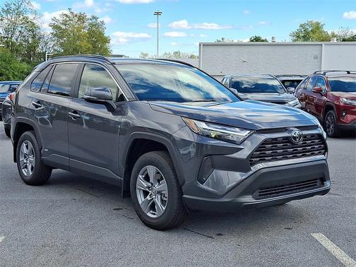 2025 Toyota RAV4 Hybrid XLE