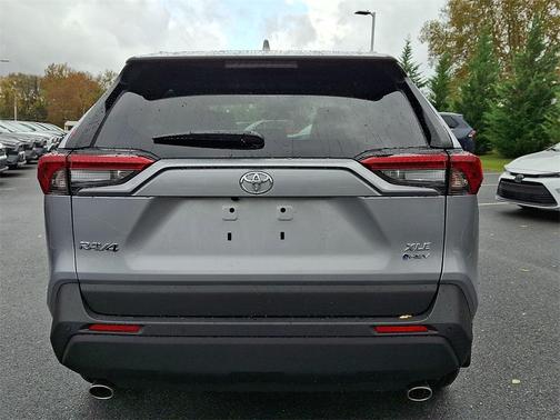 2025 Toyota RAV4 Hybrid XLE Premium