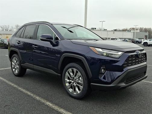 2025 Toyota RAV4 XLE Premium
