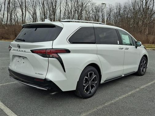 2026 Toyota Sienna Platinum
