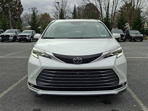 2026 Toyota Sienna Platinum
