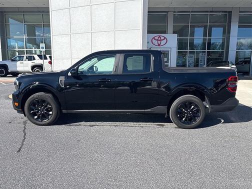 2023 Ford Maverick Lariat