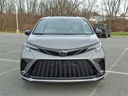 2026 Toyota Sienna XSE 7 Passenger