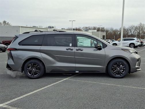 2026 Toyota Sienna XSE 7 Passenger