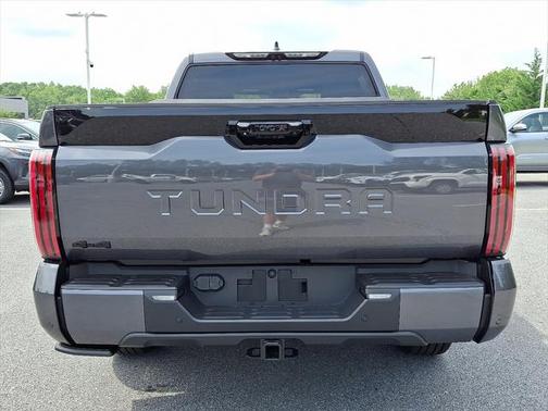 2025 Toyota Tundra Platinum