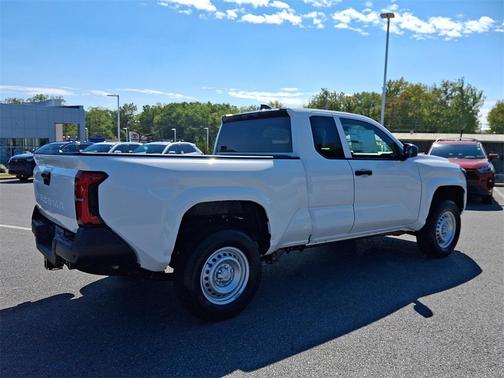 2025 Toyota Tacoma SR