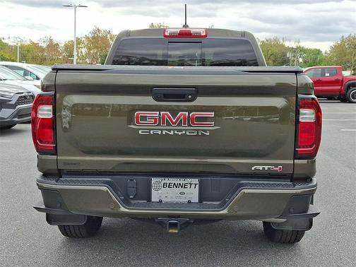 2023 GMC Canyon AT4