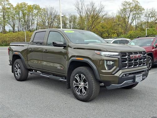 2023 GMC Canyon AT4