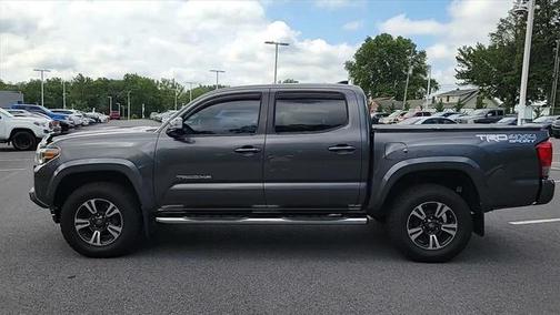 2016 Toyota Tacoma TRD Sport