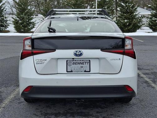 2022 Toyota Prius LE