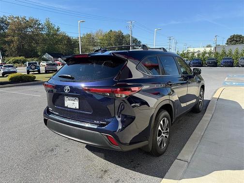 2024 Toyota Highlander XLE