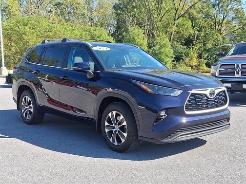2024 Toyota Highlander XLE