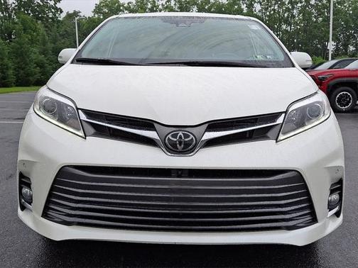 2020 Toyota Sienna Limited Premium