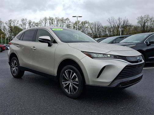 2022 Toyota Venza LE