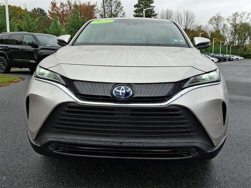 2022 Toyota Venza LE