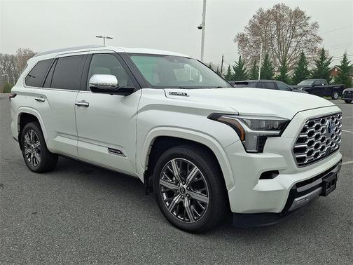 2023 Toyota Sequoia Capstone