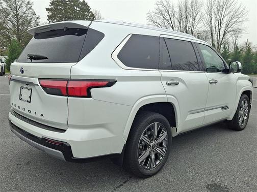 2023 Toyota Sequoia Capstone