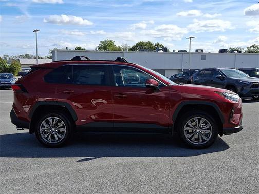 2025 Toyota RAV4 Hybrid XLE Premium