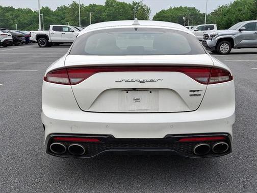 2022 Kia Stinger GT1