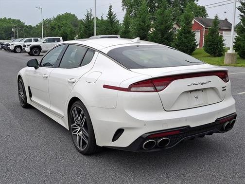 2022 Kia Stinger GT1