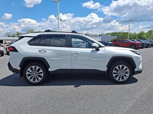 2025 Toyota RAV4 Limited