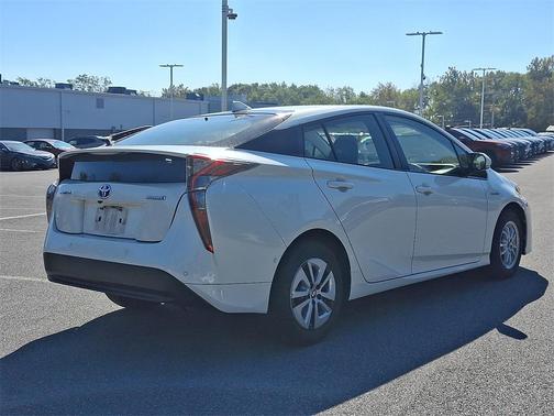 2017 Toyota Prius Three