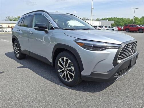 2025 Toyota Corolla Cross XLE
