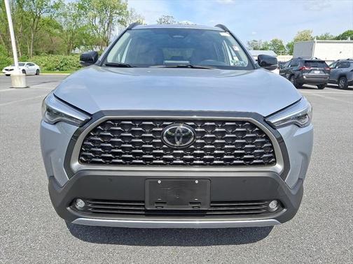 2025 Toyota Corolla Cross XLE