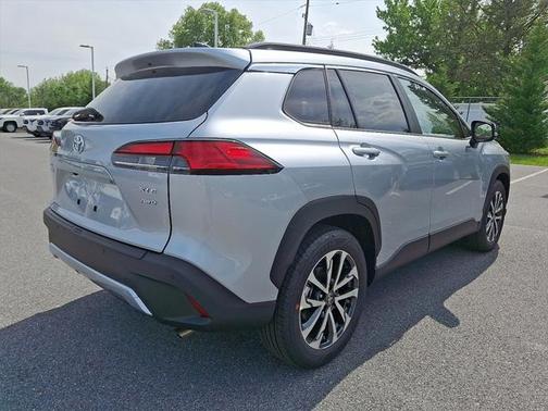 2025 Toyota Corolla Cross XLE