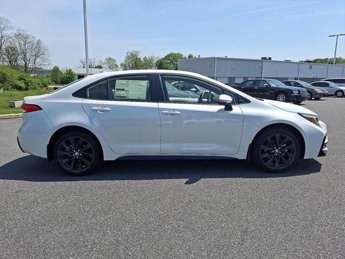 2025 Toyota Corolla Hybrid SE