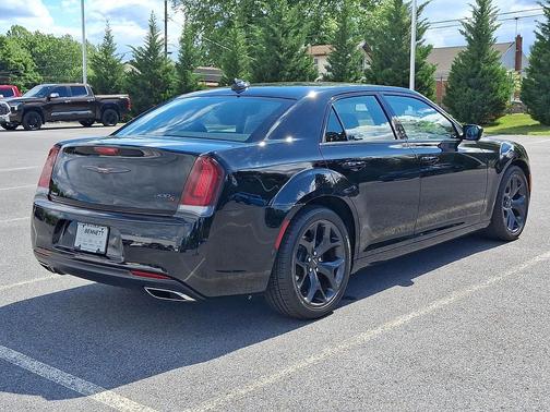 Gloss Black 2021 Chrysler 300 S