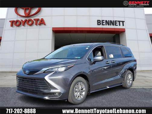 2025 Toyota Sienna XLE