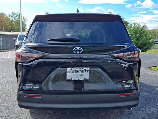 2025 Toyota Sienna XLE 7 Passenger