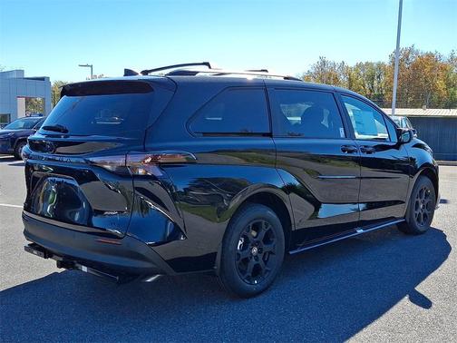 2025 Toyota Sienna Woodland Edition