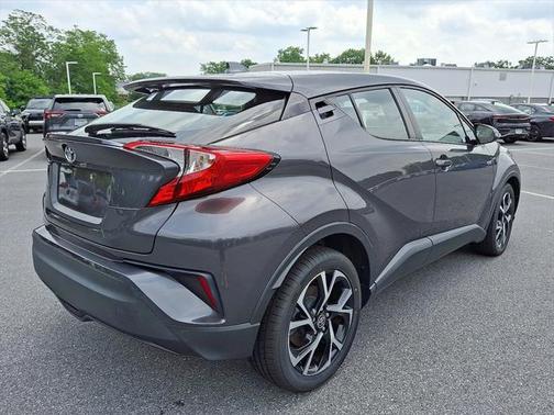 2021 Toyota C-HR XLE