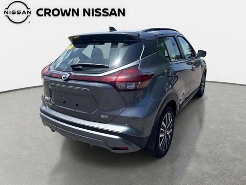 Gun Metallic 2021 Nissan Kicks SR